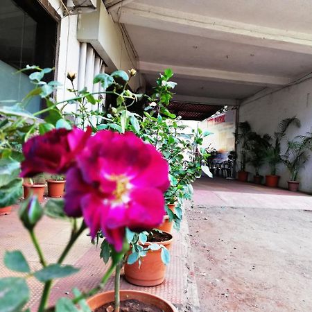 Hotel Veer Residency Panvel Luaran gambar