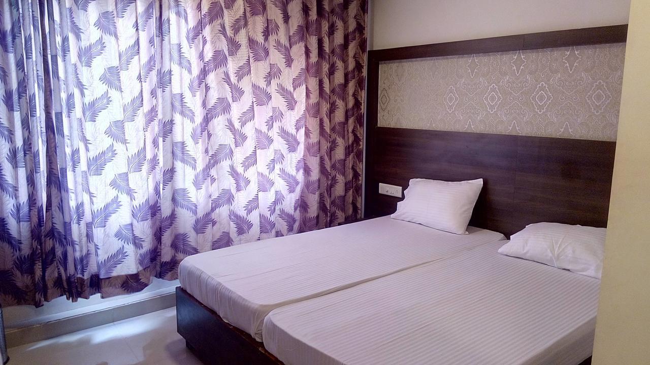 Hotel Veer Residency Panvel Luaran gambar