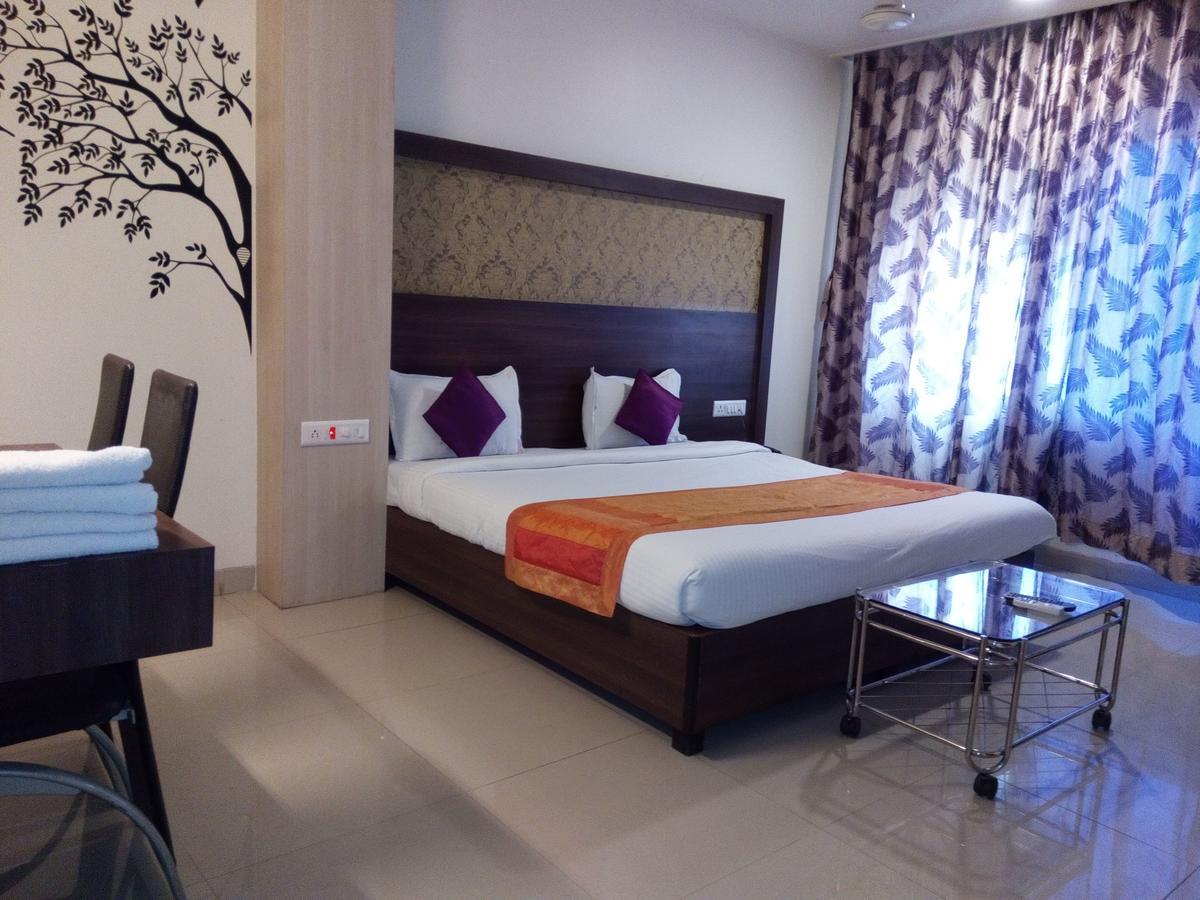 Hotel Veer Residency Panvel Luaran gambar