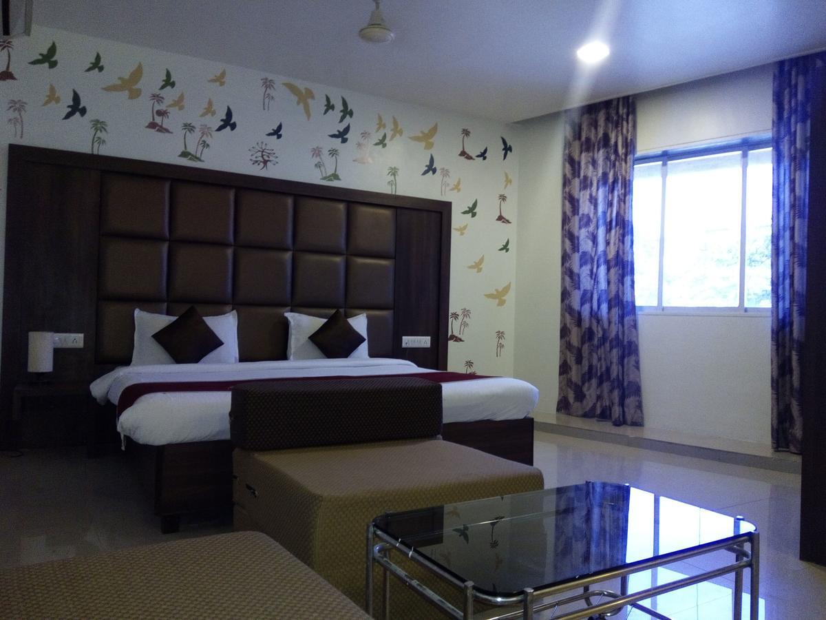 Hotel Veer Residency Panvel Luaran gambar