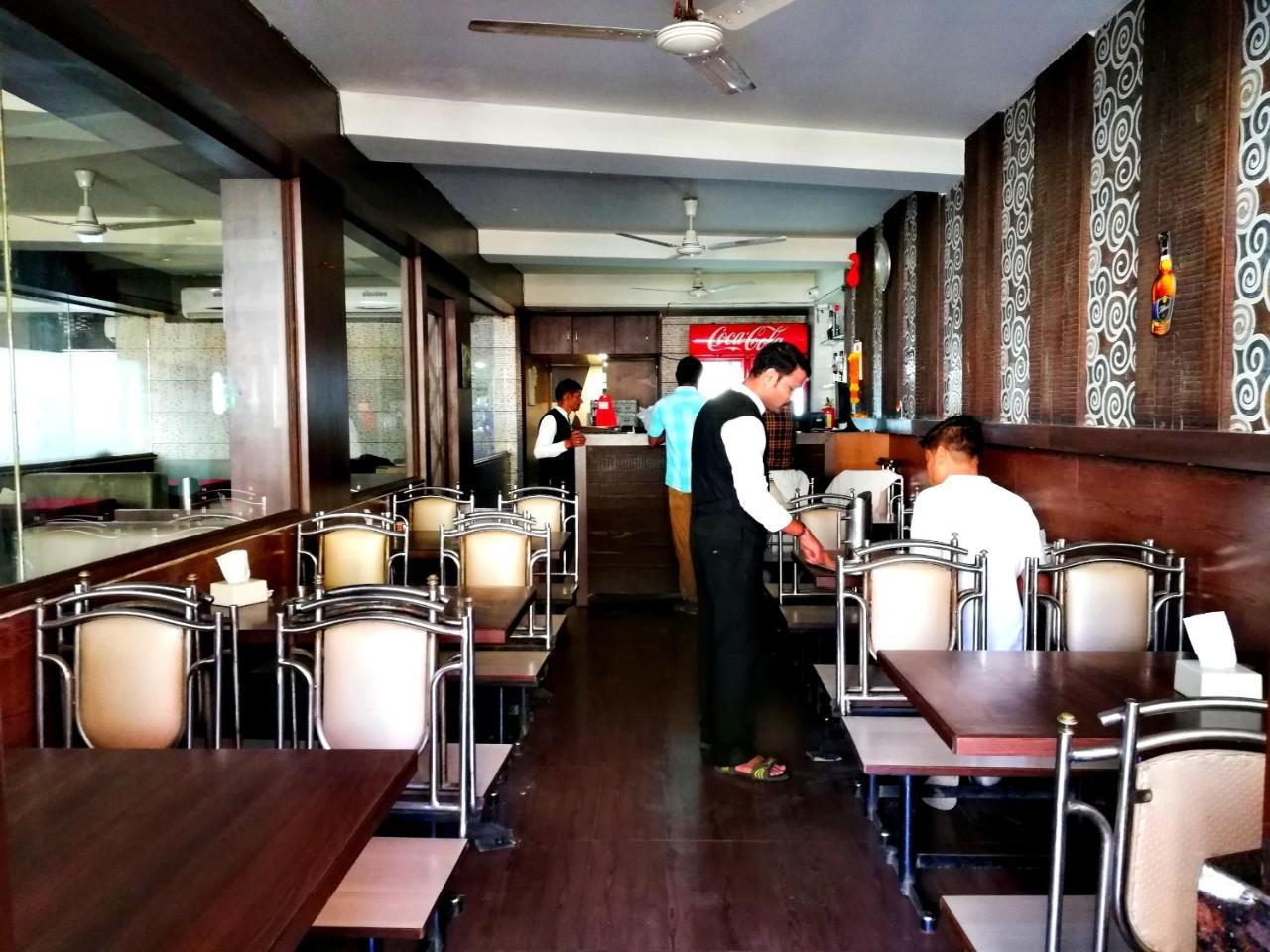 Hotel Veer Residency Panvel Luaran gambar